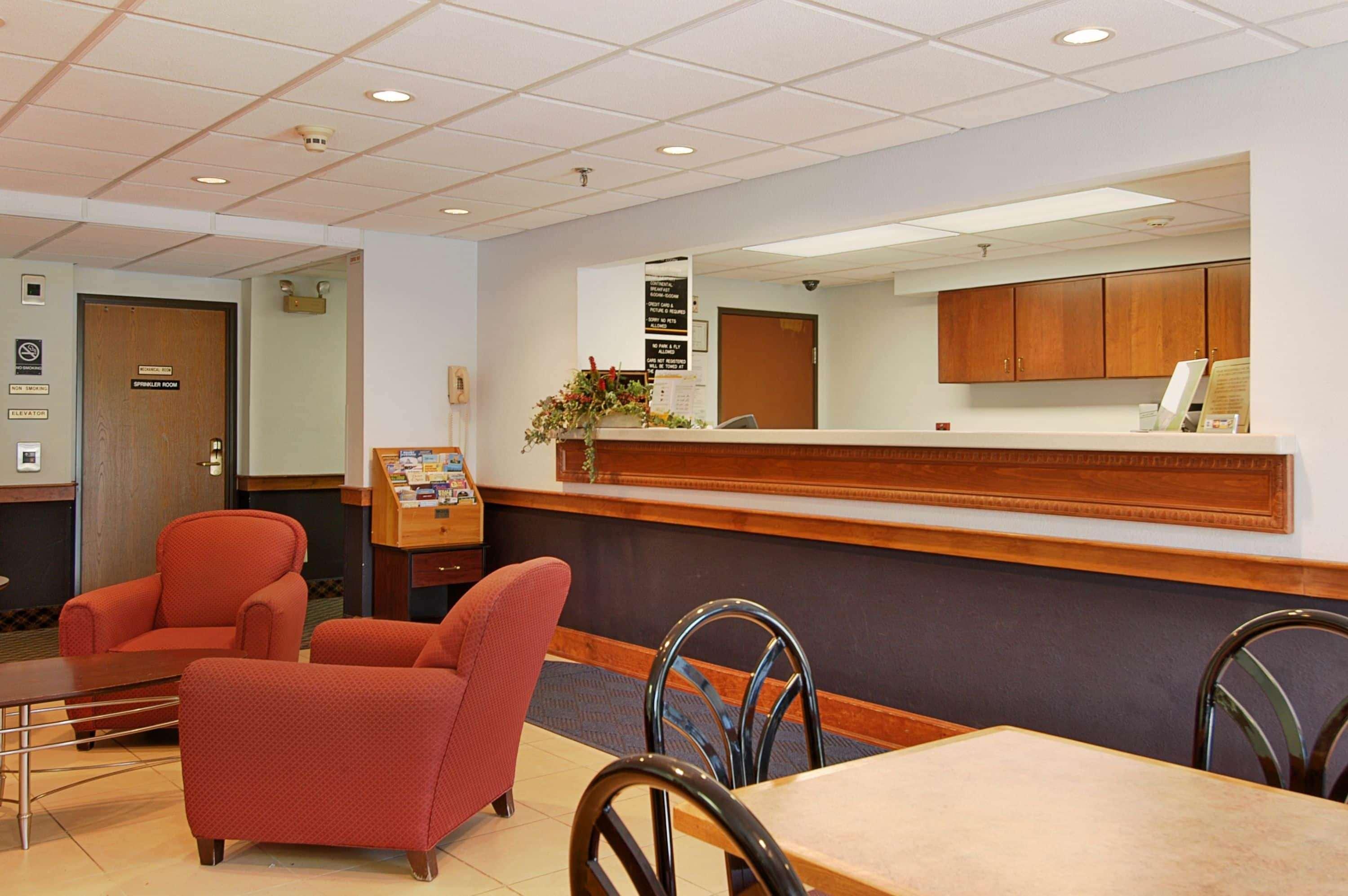 Super 8 By Wyndham Manchester Airport Wnętrze zdjęcie